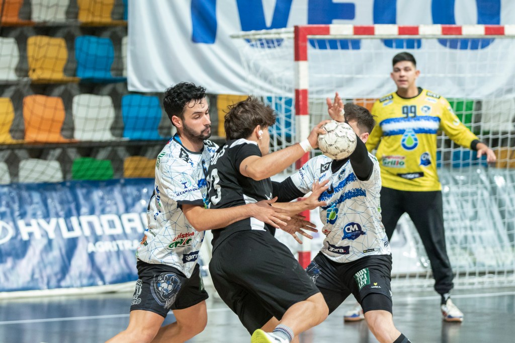 SENIOR – BM ALARCOS 28-23 RITEC BM ÁGUILAS (PRIMERA NACIONAL – JORNADA&nbsp;13)